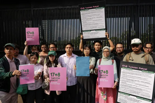 17+8 tuntutan rakyat