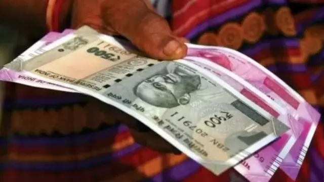 પ્રતીકાત્મક તસવીર