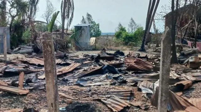 মিয়ানমারের রাখাইনে দেশটির সামরিক বাহিনী ও বিদ্রোহী গোষ্ঠীর মধ্যকার সংঘাতে বহু ক্ষয়ক্ষতি ও হতাহতের ঘটনা ঘটেছে