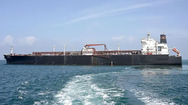 भारतीय पोत नंदा देवी एलपीजी सप्लाई लेकर 17 मार्च को गुजरात के जामनगर पहुंचा