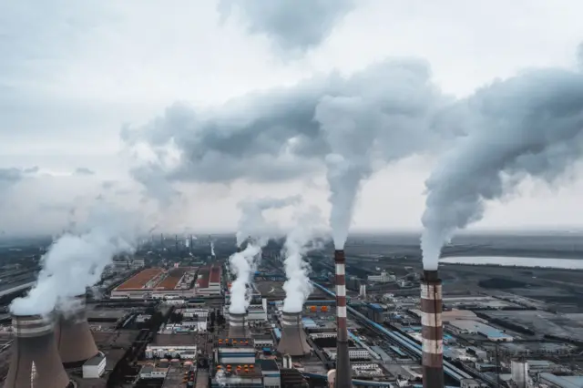 COP28 கரிம உமிழ்வு இலக்கு: உலக நாடுகளை செயற்கைக் கோள் மூலம் கண்காணிக்க முடியுமா?