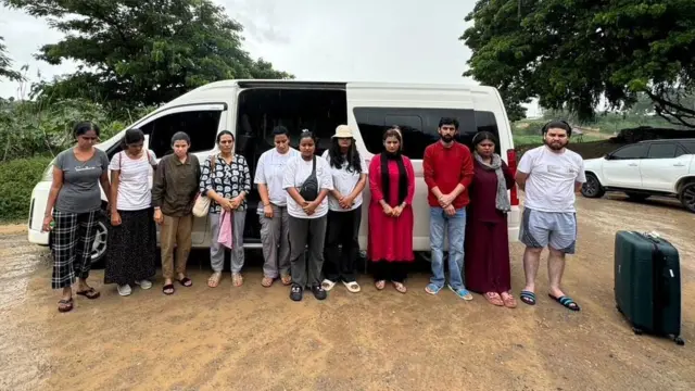 မြဝတီမြို့ ရွှေကုက္ကိုမြို့ သစ်မှာ ပိတ်မိနေတဲ့ အိန္ဒိယနိုင်ငံသား ၁၁ ဦး ပြန်လည် လွတ်မြောက်