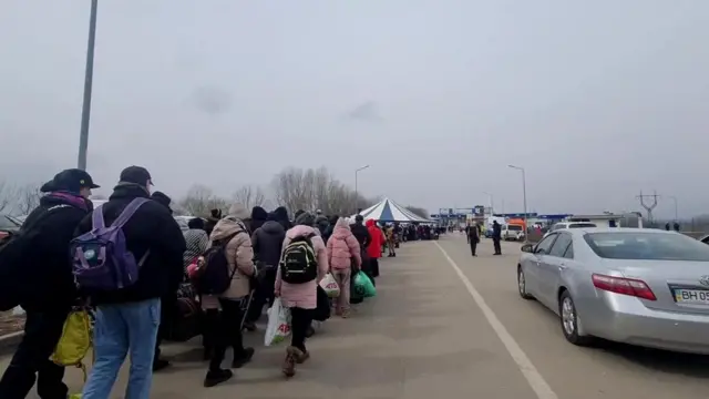 Қочаётган одамлар