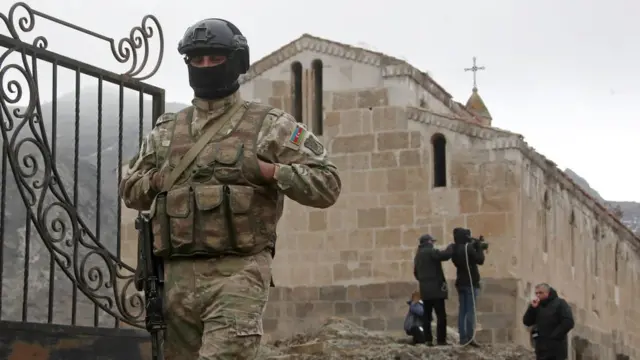Dağlık Karabağ Savaşı'ndan sonra birçok bölge Azerbaycan'ın kontrolüne geçti.