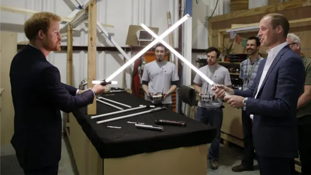 Бой на световых мечах