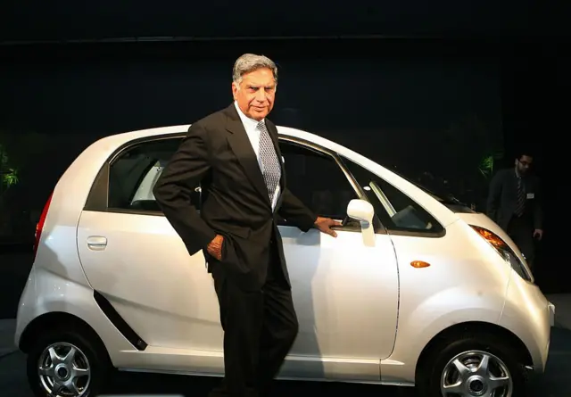 'नॅनो कार' हा रतन टाटांचा महत्त्वाकांक्षी प्रकल्प होता.