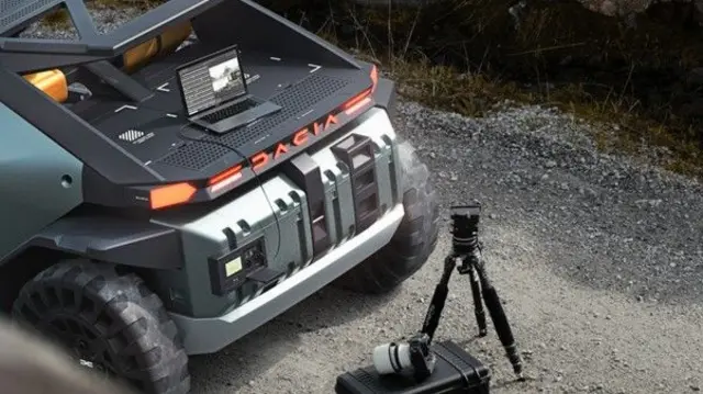 از پشت ماشین می‌توان به عنوان میز کار استفاده کرد