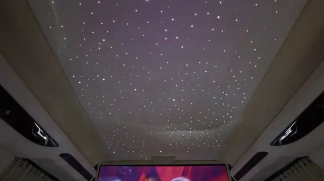 سقف رضوانی ونجنس