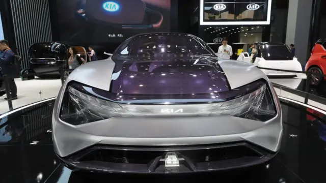 چراغ‌های ماشین با الهام از اژدها در اساطیر چینی طراحی شده است