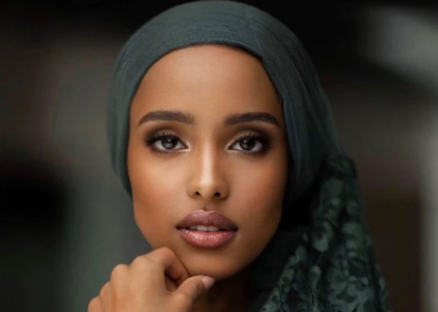 Shadia iyo shaqaalaha garoonka Heathrow