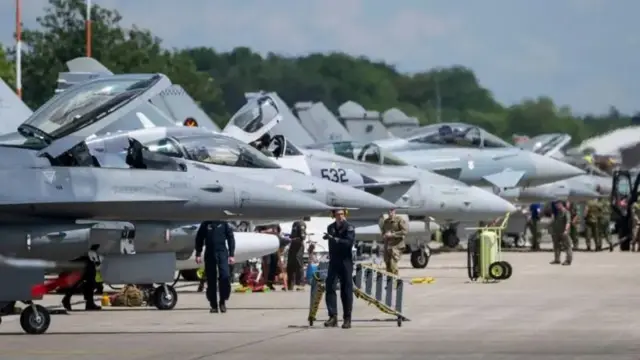 Ibihugu by'i Burayi bifite indege z'intambara zigezweho, ariko nta ndege nini zitwara abantu n'ibintu zihagije hamwe n'indege zikusanya amakuru.