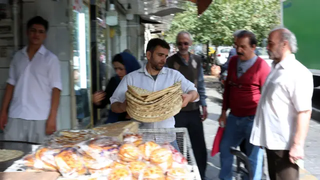 Qondaaltonni Iraan haleellaan Israa'el kan jireenya guyyaa guyyaa hin jeeqne yoo ta'u, haalli biyyattii keessatti mul'atus ''idileedhuma'' ta'uu himan.