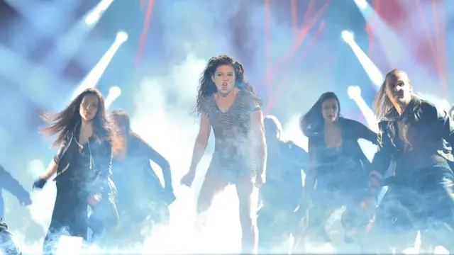 Руслана виступила у важкій кольчузі