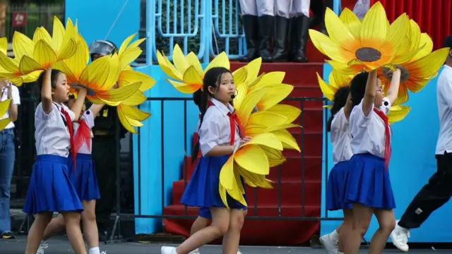 庆典日的小学生