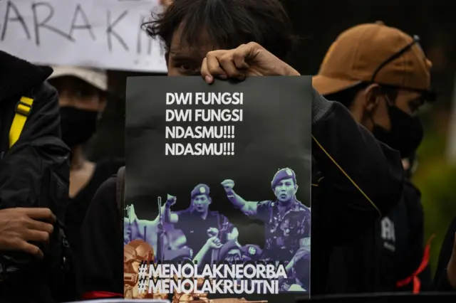 dwifungsi ABRI, RUU TNI, UU TNI, revisi UU TNI, orde baru