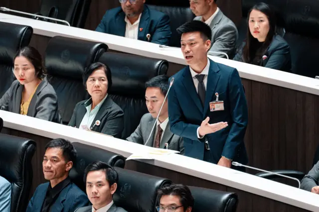 หลังได้รับเลือกให้เป็นหัวหน้าพรรคประชาชน เมื่อ 9 ส.ค. 2567 เท้ง-ณัฐพงษ์ประกาศภารกิจ “สร้างรัฐบาลแห่งการเปลี่ยนแปลง” โดยมีเป้าหมายชนะการเลือกตั้งเป็นรัฐบาลพรรคเดียว ซึ่งการขึ้นเป็นหัวหน้าพรรคฝ่ายค้านอันดับ 1 ทำให้เขาได้ดำรงตำแหน่งผู้นำฝ่ายค้านในสภา