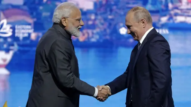 ரஷியாவுக்கு ரூ.7 ஆயிரம் கோடி கடனுதவி: பிரதமர் மோதி அறிவிப்பு