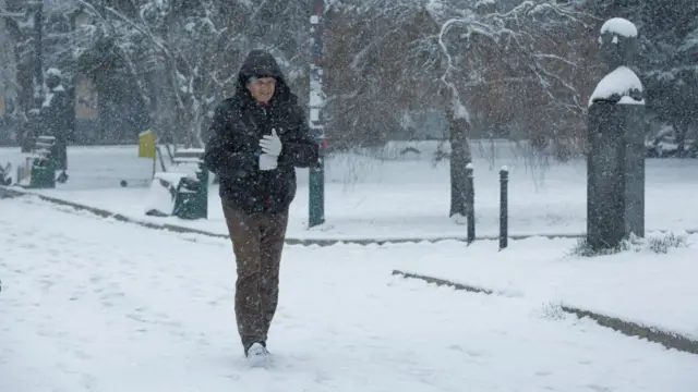 বরফে কি করোনাভাইরাস ঢাকা পড়ে যায়?