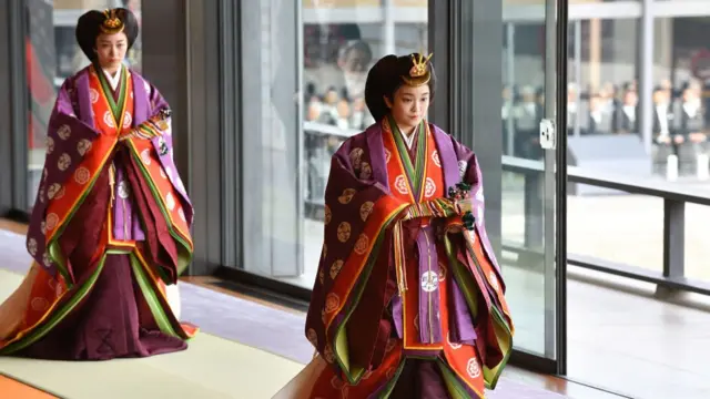 İmparatoriçe Masako, törene özel kimonosuyla katıldı.