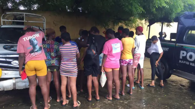 Ụmụaka a tụrụ mgbere akwụna