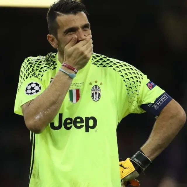 Buffon sudah memenangkan Piala Dunia, delapan gelar Serie A Italia, dan Piala Uefa - namun tak pernah memenangkan Liga Champions.