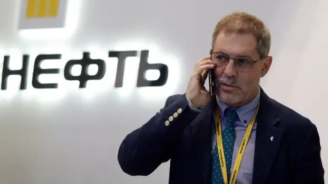 Михаил Леонтьев