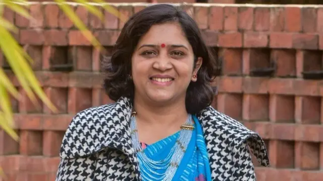 समीक्षा बाँस्कोटा