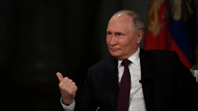 Ông Putin bắt đầu cuộc phỏng vấn bằng tuyên bố rằng năm 862 là năm “thành lập nhà nước Nga”