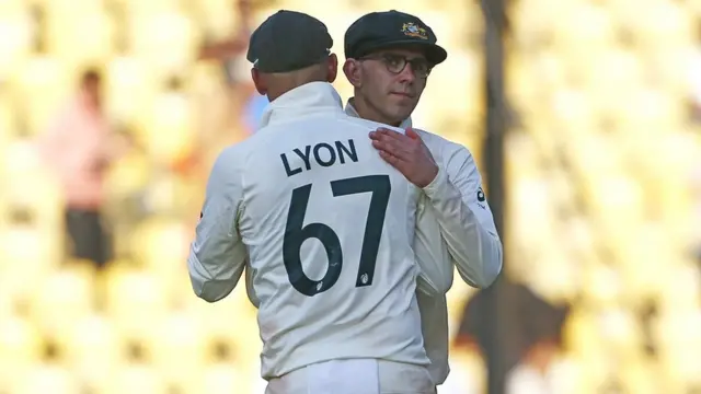 टॉड मर्फ़ी और लॉयन