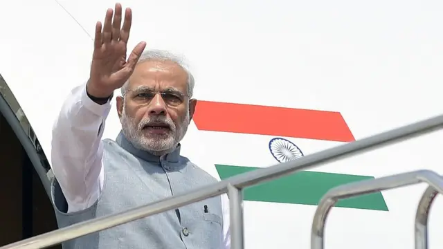 नरेंद्र मोदी