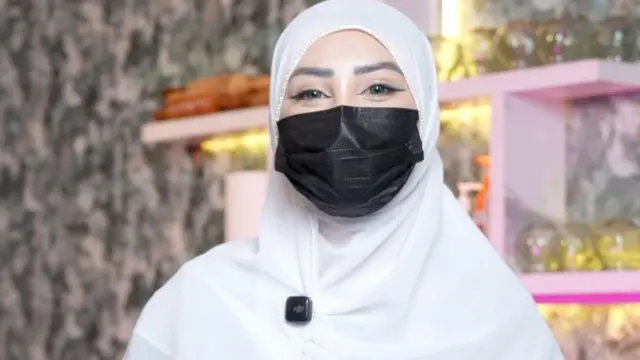 سیتا وايي، وروسته له هغې چې د مخ فیشال یې ترسره کړی، د مخ پوټکی یې ښه شوی او اوس چې یې د پاملرنې لپاره کریمونه هم کاروي ډېر ښه یې جذبوي.