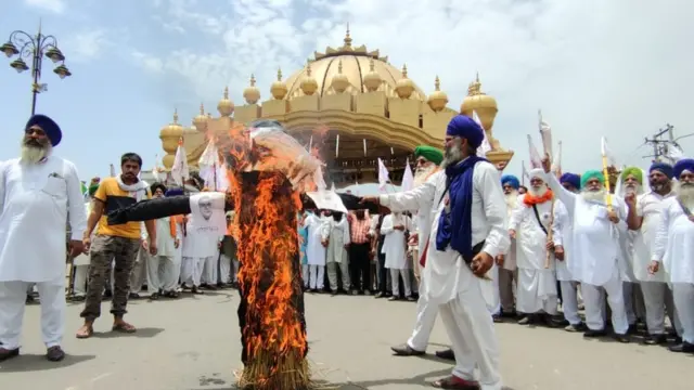 ખેડૂતોનું કહેવું છે કે આગામી સમયમાં આંદોલન તેજ બનશે.