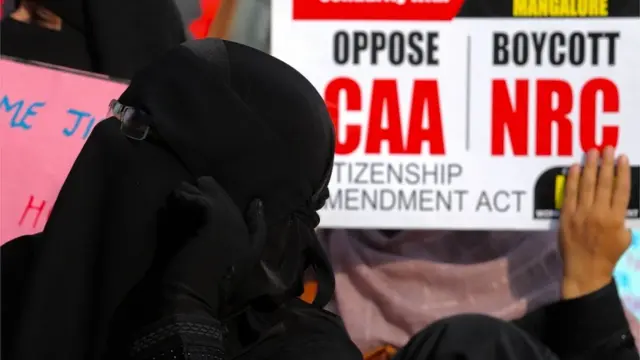 سی اے اے اور این آر سی کی مخالفت والے بینر پورے ملک میں نظر آ رہے ہیں