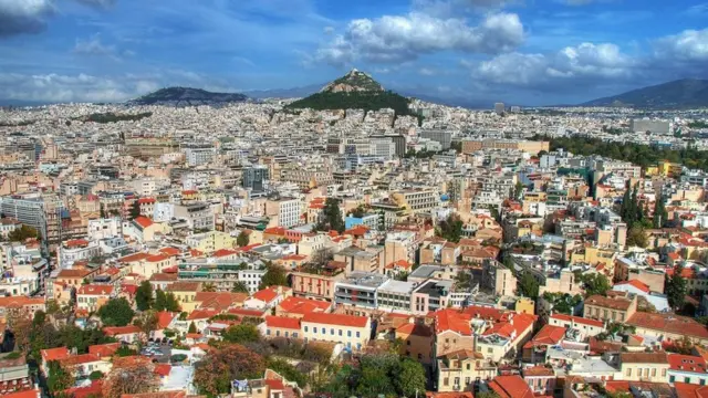 مشهد أفقي لمدينة أثينا