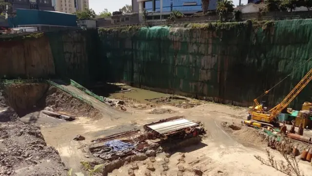 Hatahivyo ujenzi wa jumba hilo umekwama tangu uzinduzi wake mwaka uliopita