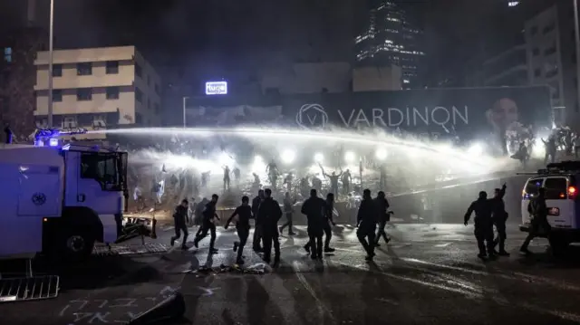 ইসরায়েলি পুলিশ ও বিক্ষোভকারীদের সংঘর্ষ