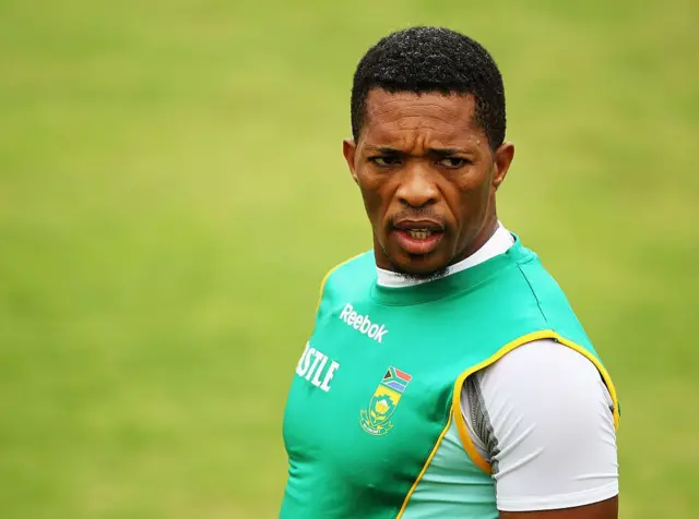 தென் ஆப்ரிக்கா, இட ஒதுக்கீடு, டெம்பா பவுமா