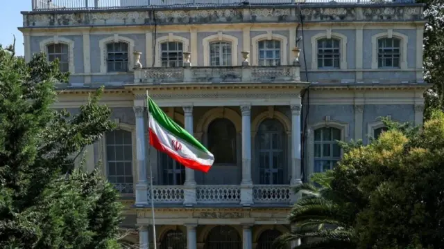 مذاکرات ایران و سه کشور اروپایی یک روز پیش در کنسولگری جمهوری اسلامی ایران در استانبول برگزار شد