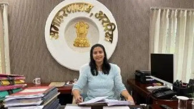 अररिया की डीएम इनायत ख़ान 