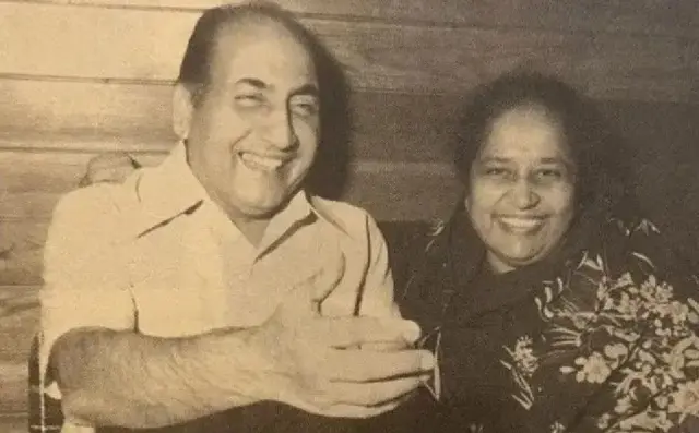 محمد رفیع اپنی اہلیہ بلقیس کے ساتھ
