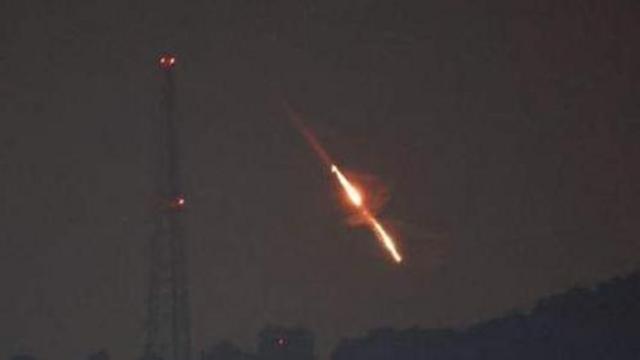 இஸ்ரேல் மீது இரான் திடீர் ஏவுகணை தாக்குதல்: அமெரிக்கா, பிரிட்டன் கண்டனம் – என்ன நடக்கிறது?