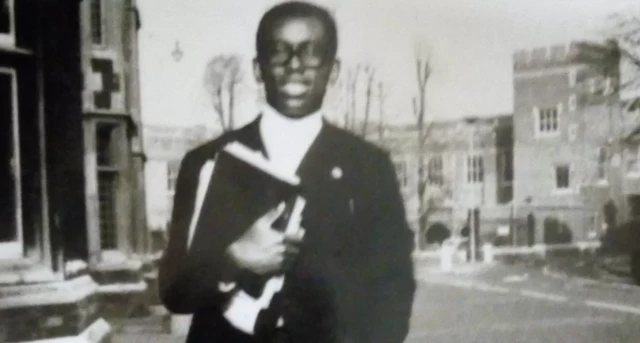 Mgbe Maazị Dillibe Onyeama gụrụ akwụkwọ na Briten n'afọ 1969.