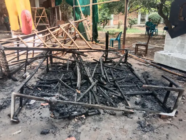 Sut porno video bilan katta sogish kokrak Keksa odamlar haqida porno videolar