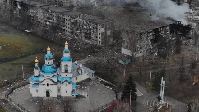 Разрушенный город в Донецкой области