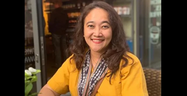 Direktur Eksekutif The Indonesian Institute (TII), Adinda Tenriangke Muchtar menilai belum banyak perubahan perbaikan komunikasi publik oleh pejabat negara.