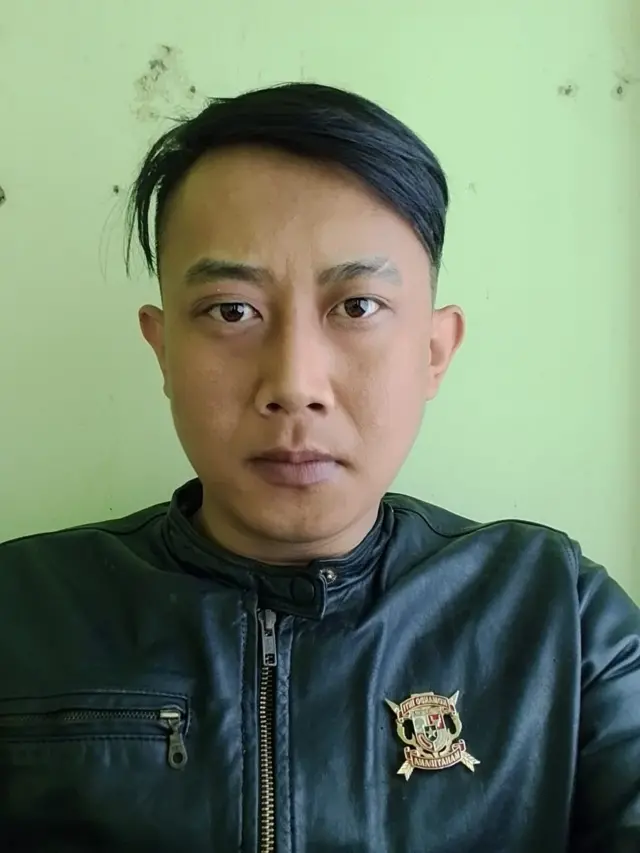 Foto Taufik Hidayat, tersangka penyekapan dan penganiayaan terhadap kekasihnya selama tiga tahun.