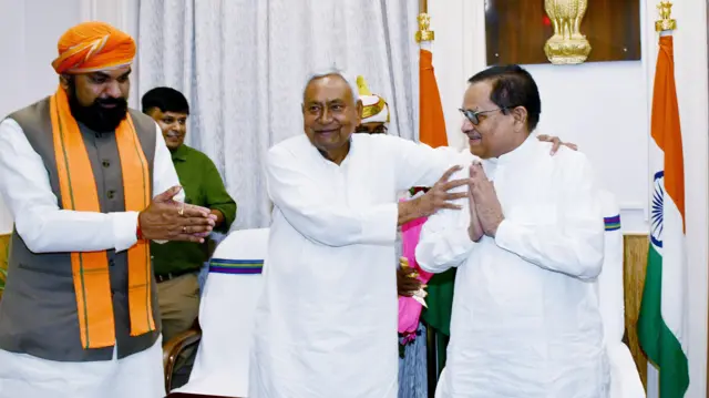 बीजेपी और जेडीयू दोनों ही दलों के बिहार प्रदेश अध्यक्ष कुशवाहा जाति से आते हैं.