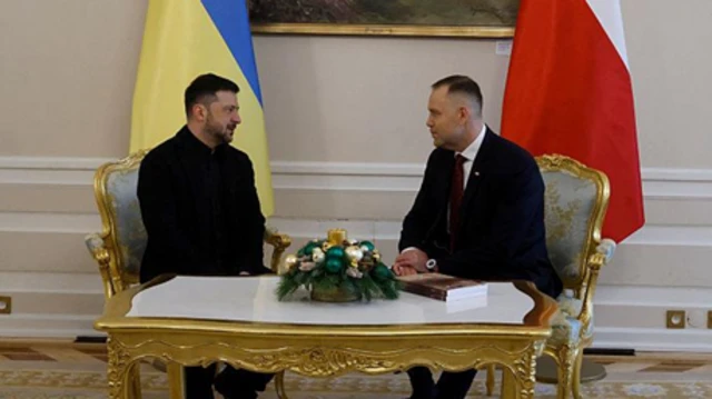 Фото Зеленського і Навроцького за столом переговорів
