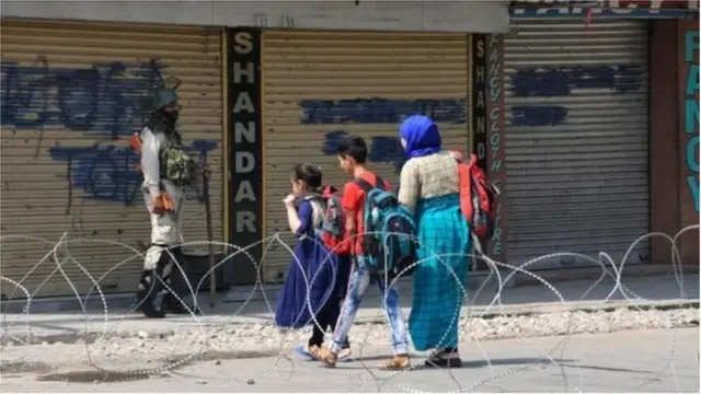 హింసించారు: కశ్మీరీల ఆరోపణ