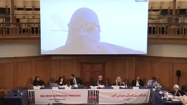 شاهد ۲۵۵ با چهره پوشیده و صدای بازخوانی شده شهادت داد